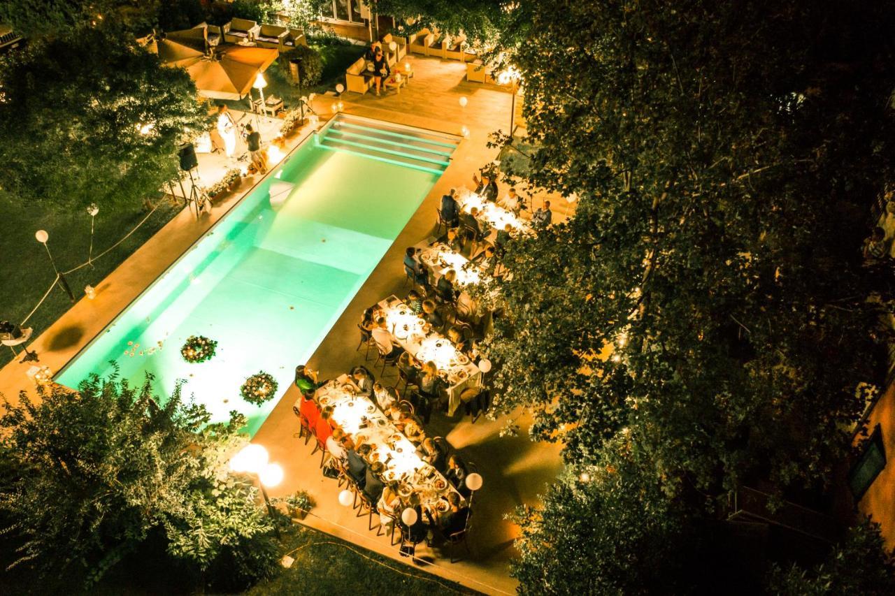 Hotel Milano Pool & Garden Salice Terme Ngoại thất bức ảnh
