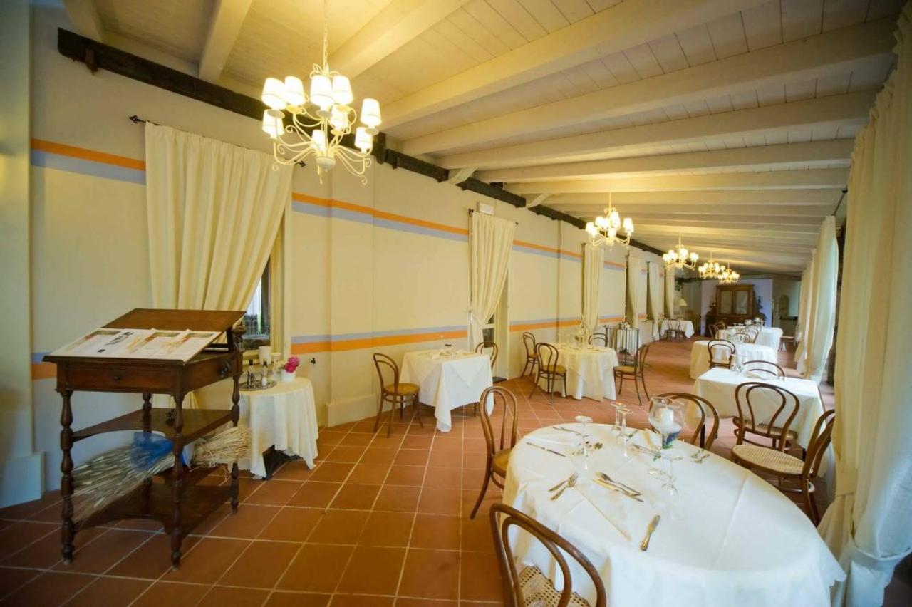 Hotel Milano Pool & Garden Salice Terme Ngoại thất bức ảnh
