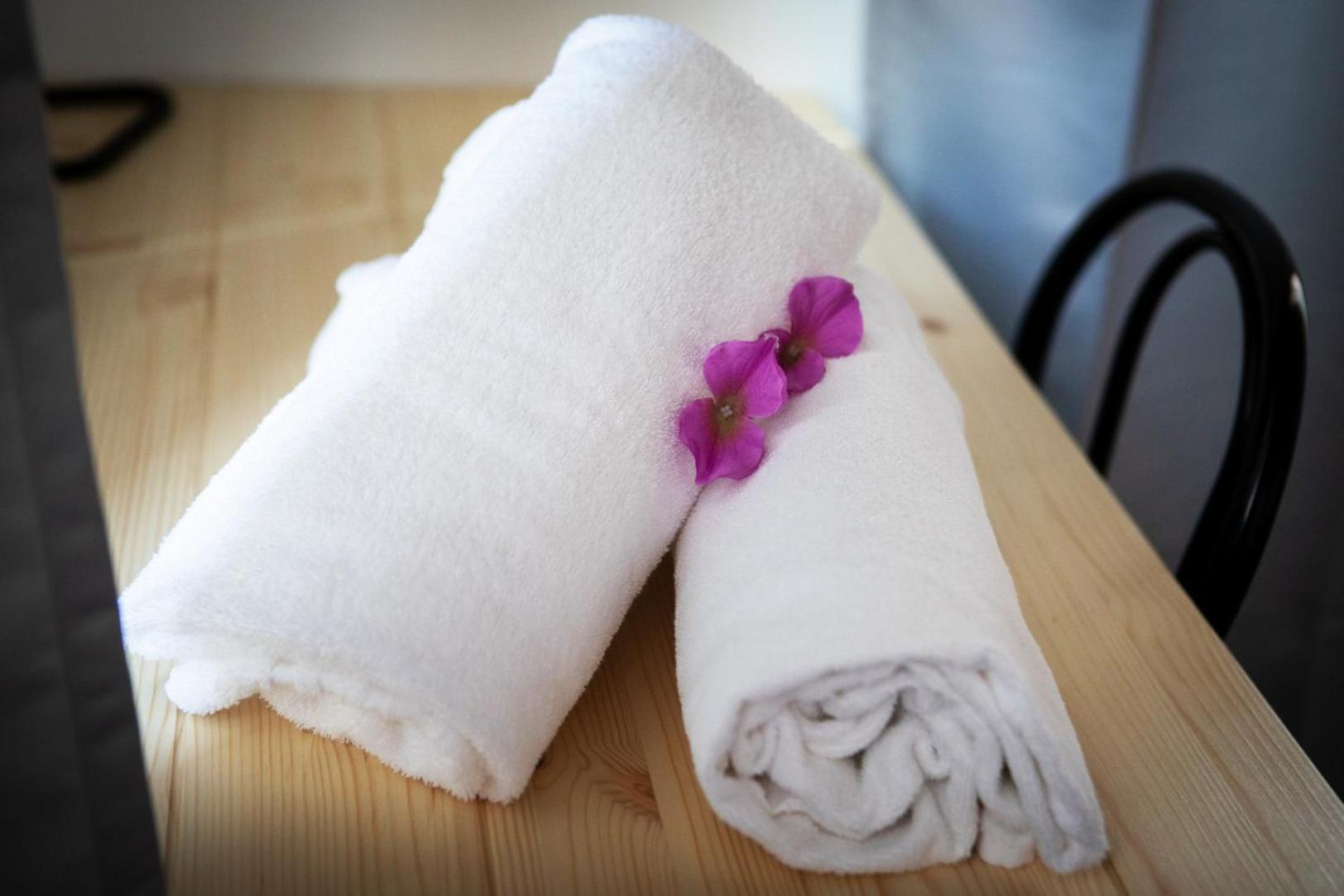 Hotel Milano Pool & Garden Salice Terme Ngoại thất bức ảnh
